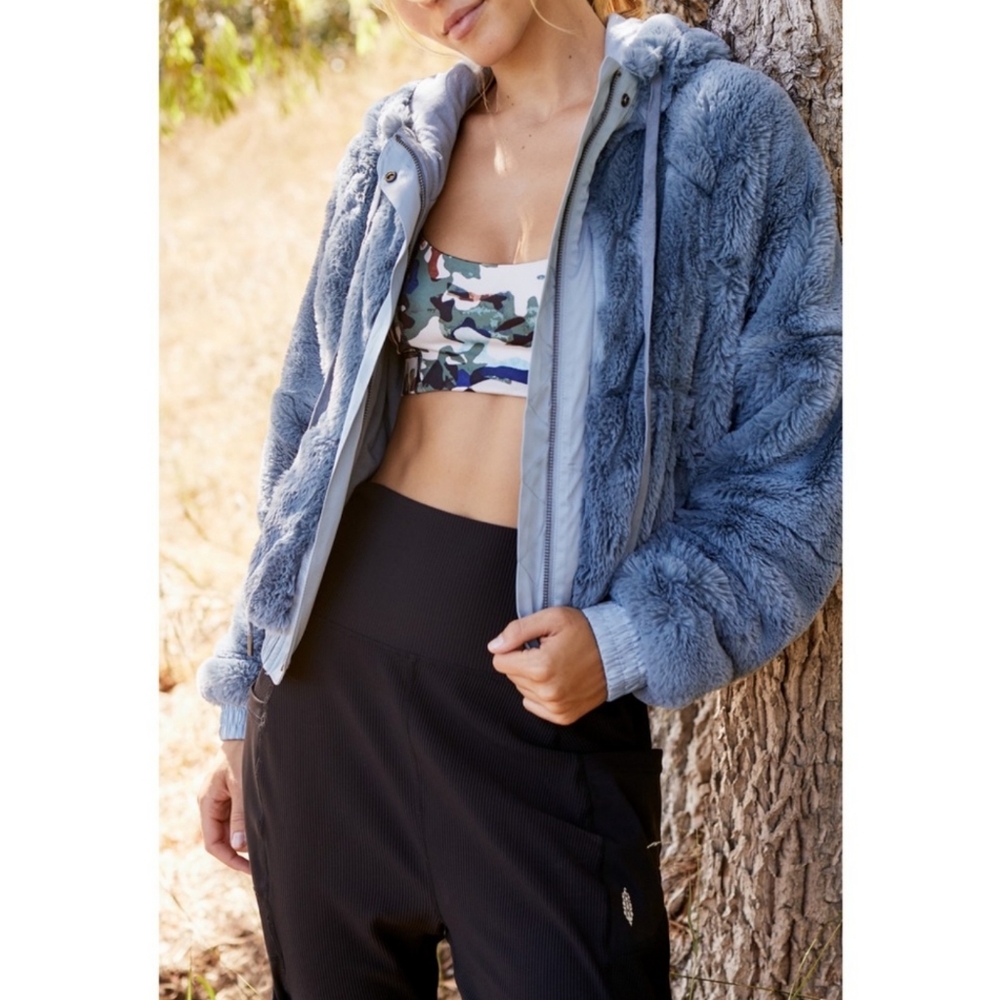 Comfy Warm Free People Jacket  NWT L